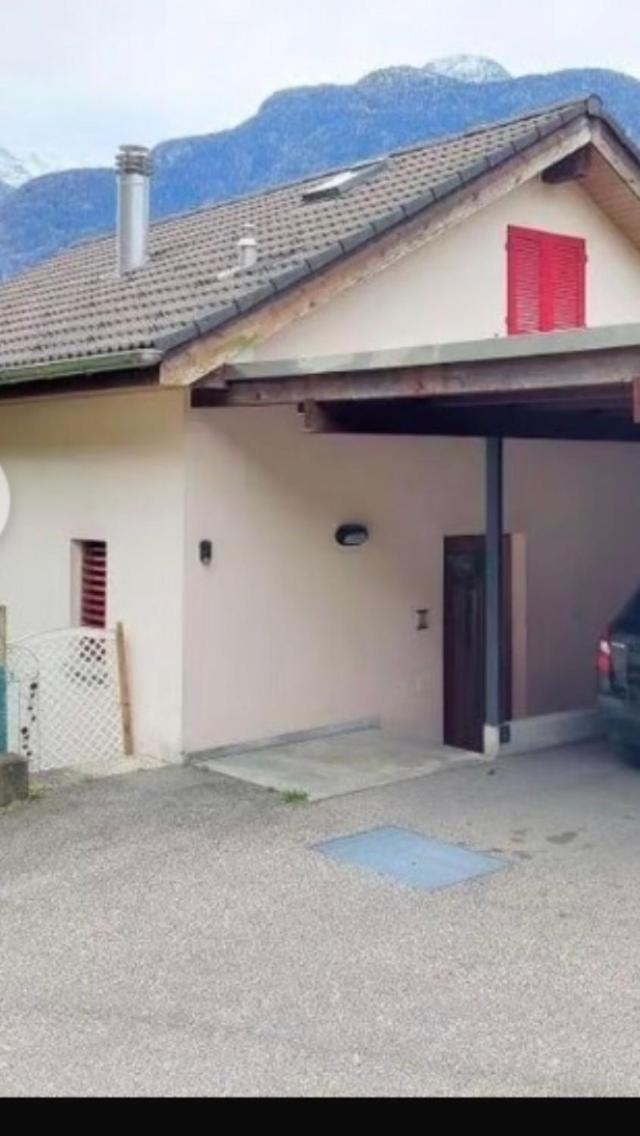 Gemuetliche Ferienwohnung Mit Garten Biasca Exterior foto